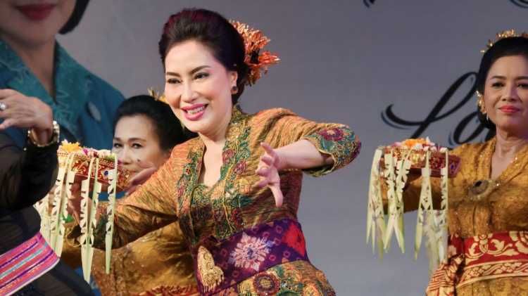 podiumnews.com-Ida Mahendra Jaya Beri Motivasi Pengurus PKK di HKG PKK ke-52